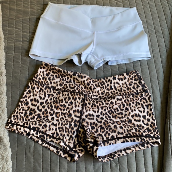 Savage and other lifting brand spandex shorts - Picture 4 of 4